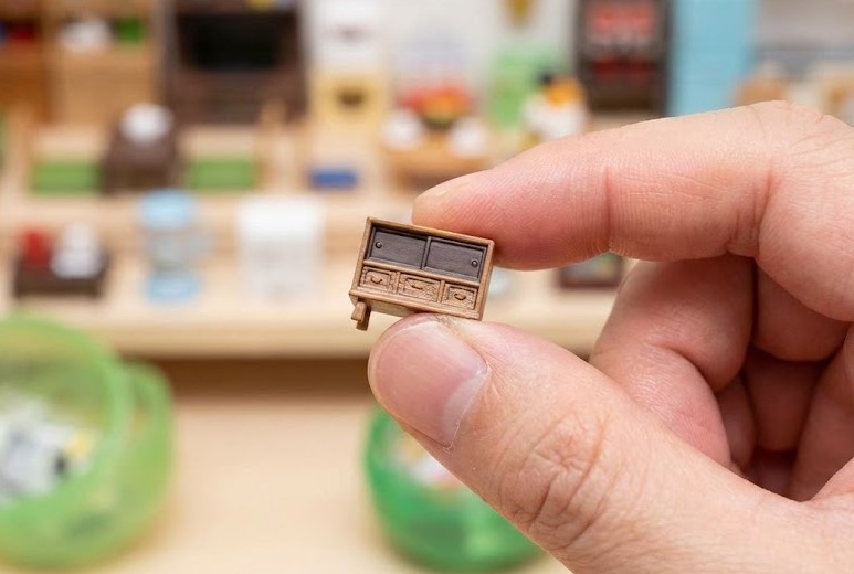 大人もハマる精巧なミニチュアのラインナップ