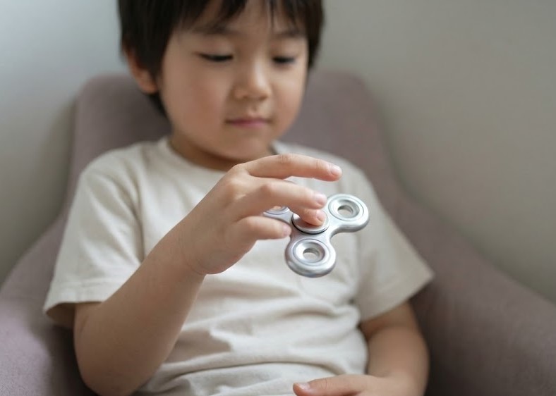 自閉症の子が回るものに執着する心理的な理由