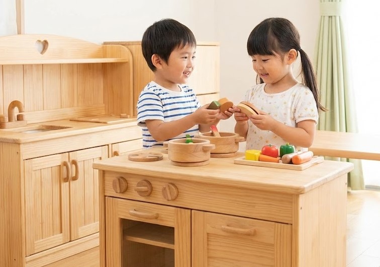 想像力と食育を育むままごとシリーズの魅力