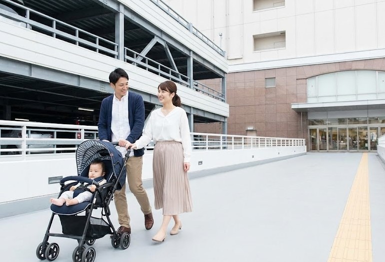 駐車場やベビーカーでのアクセスに関する情報