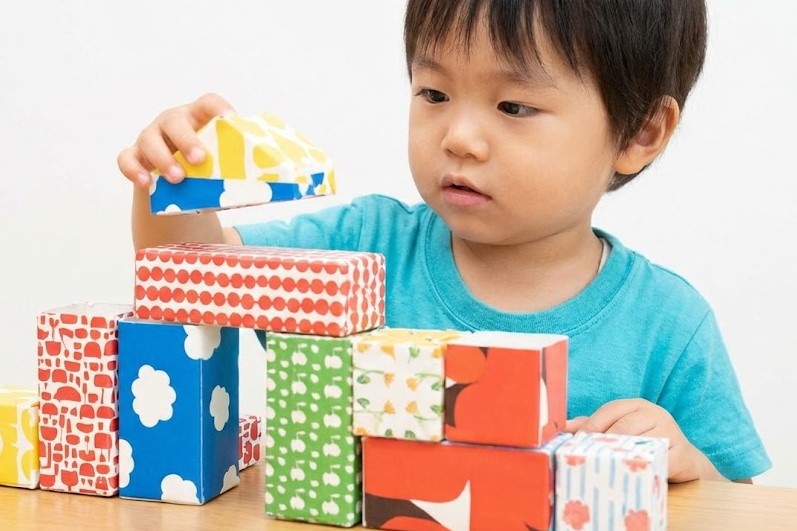 牛乳パックで制作する丈夫な手作りおもちゃ